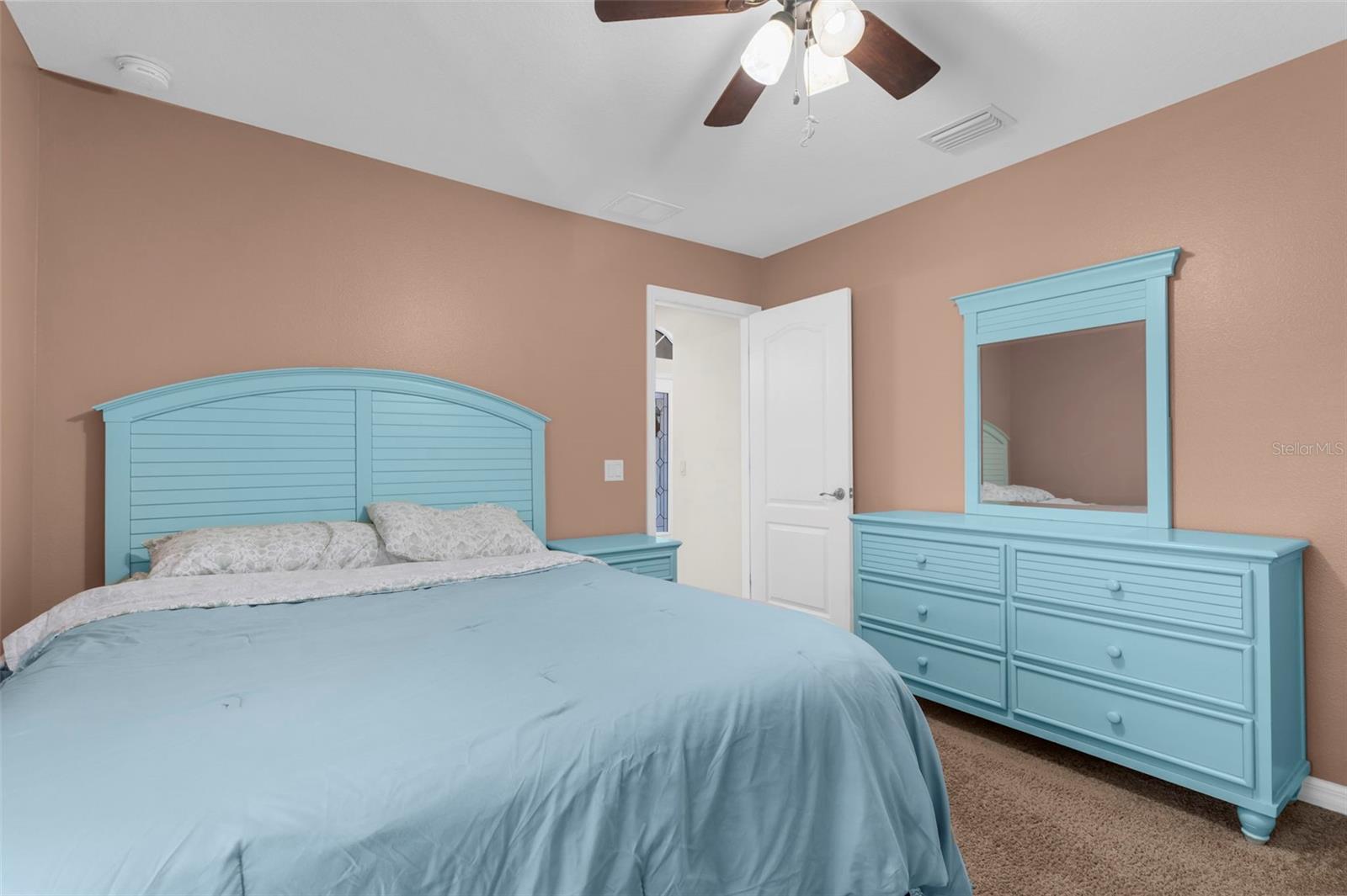 Image 18 of 52 For 947 Seneca Road