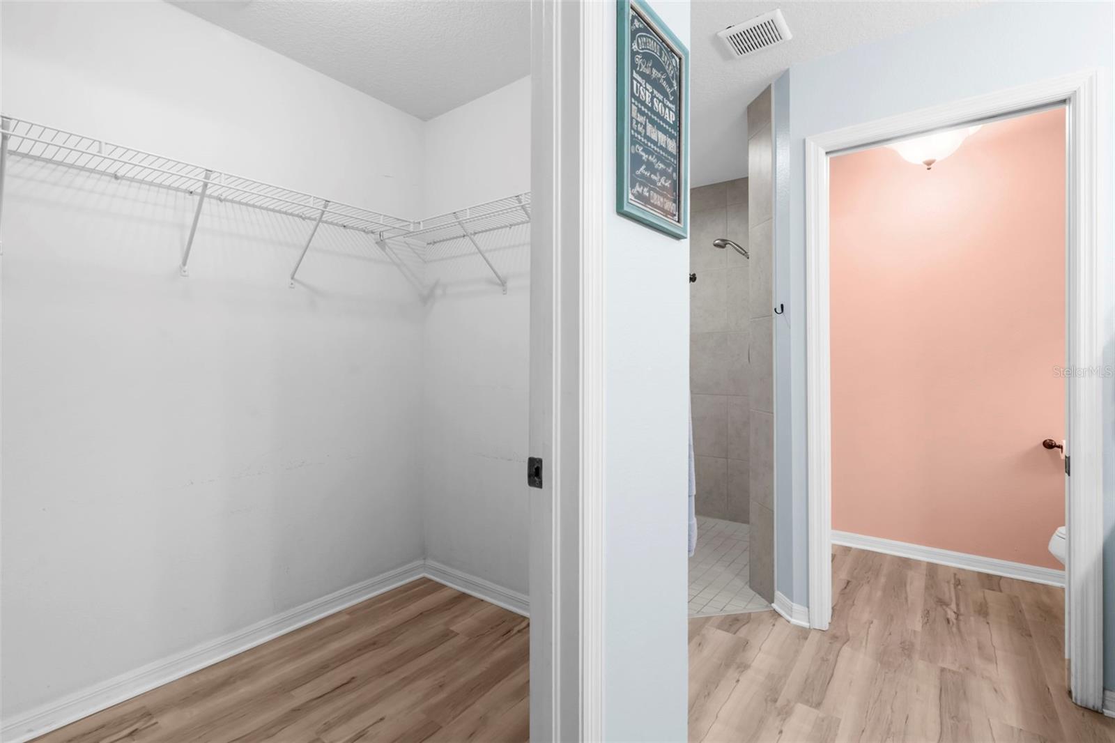 Image 28 of 52 For 947 Seneca Road