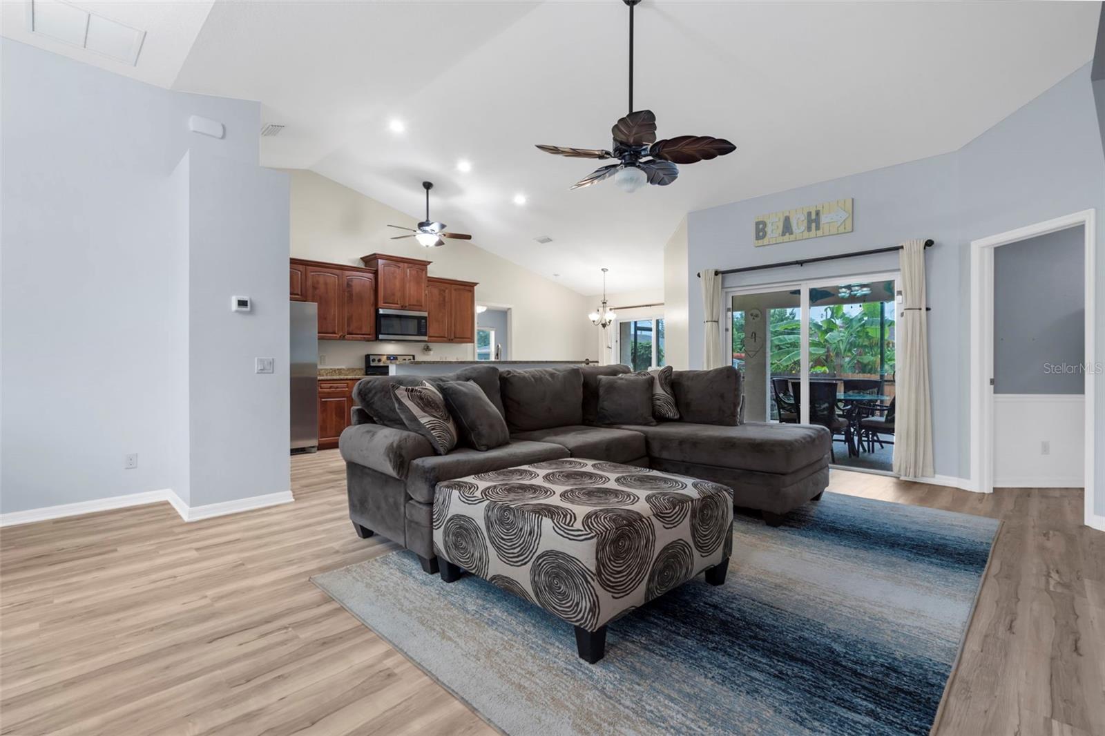 Image 49 of 52 For 947 Seneca Road