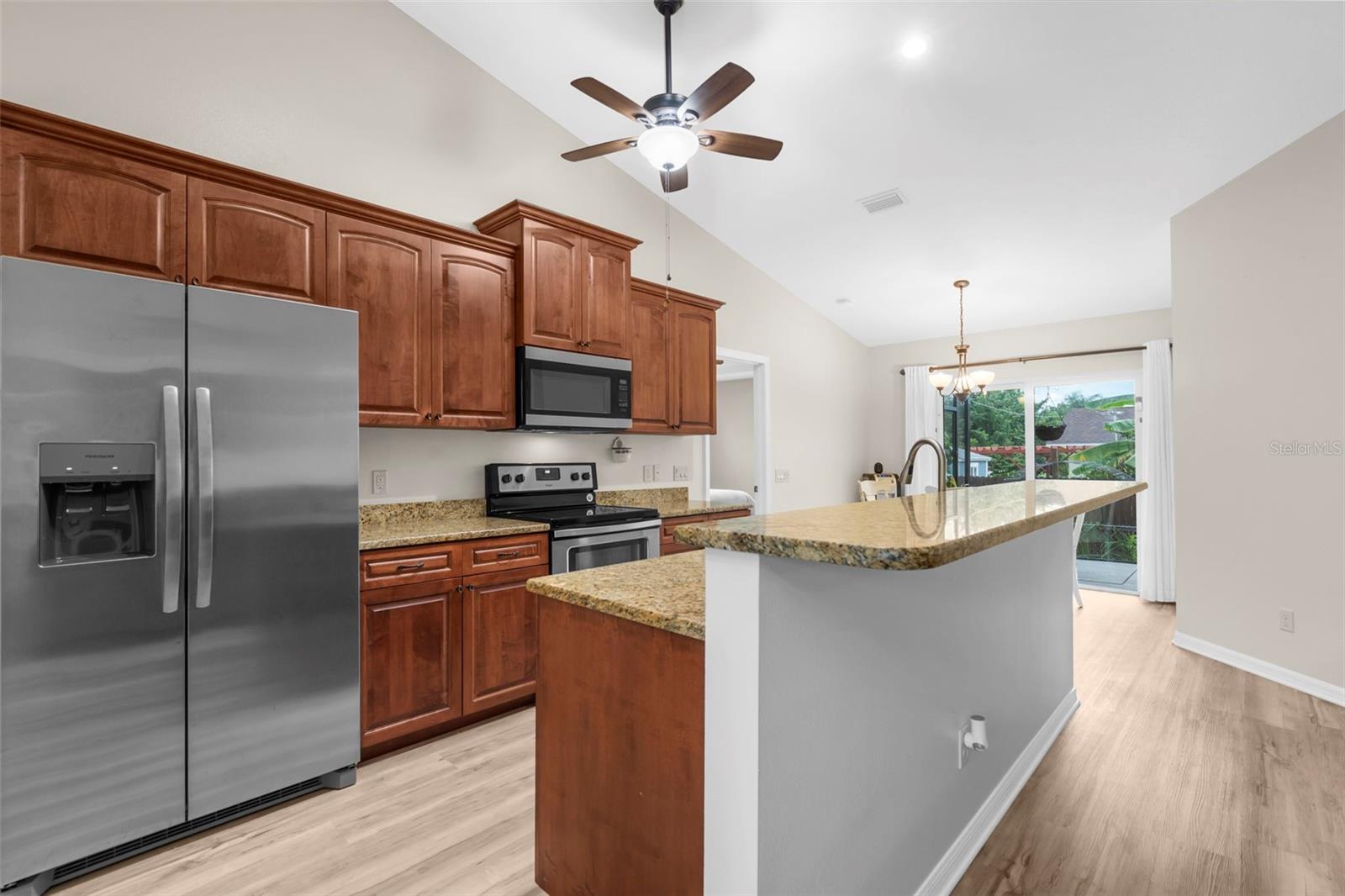 Image 6 of 52 For 947 Seneca Road