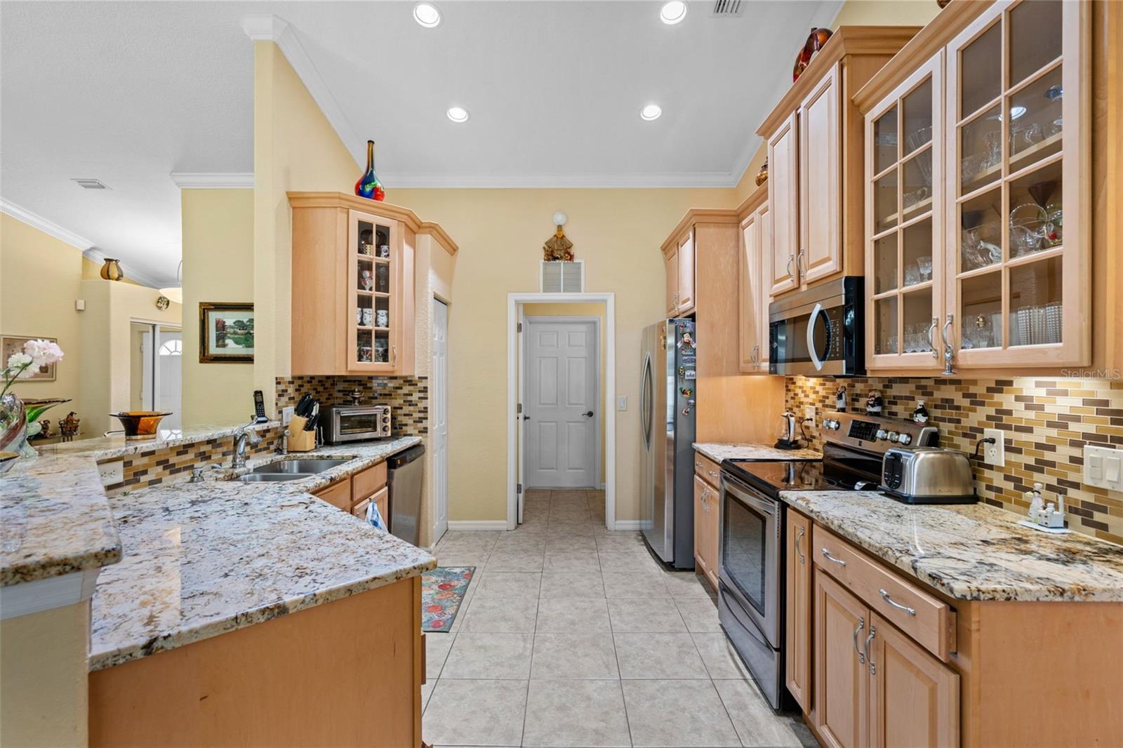 Image 18 of 42 For 6925 Crock Avenue