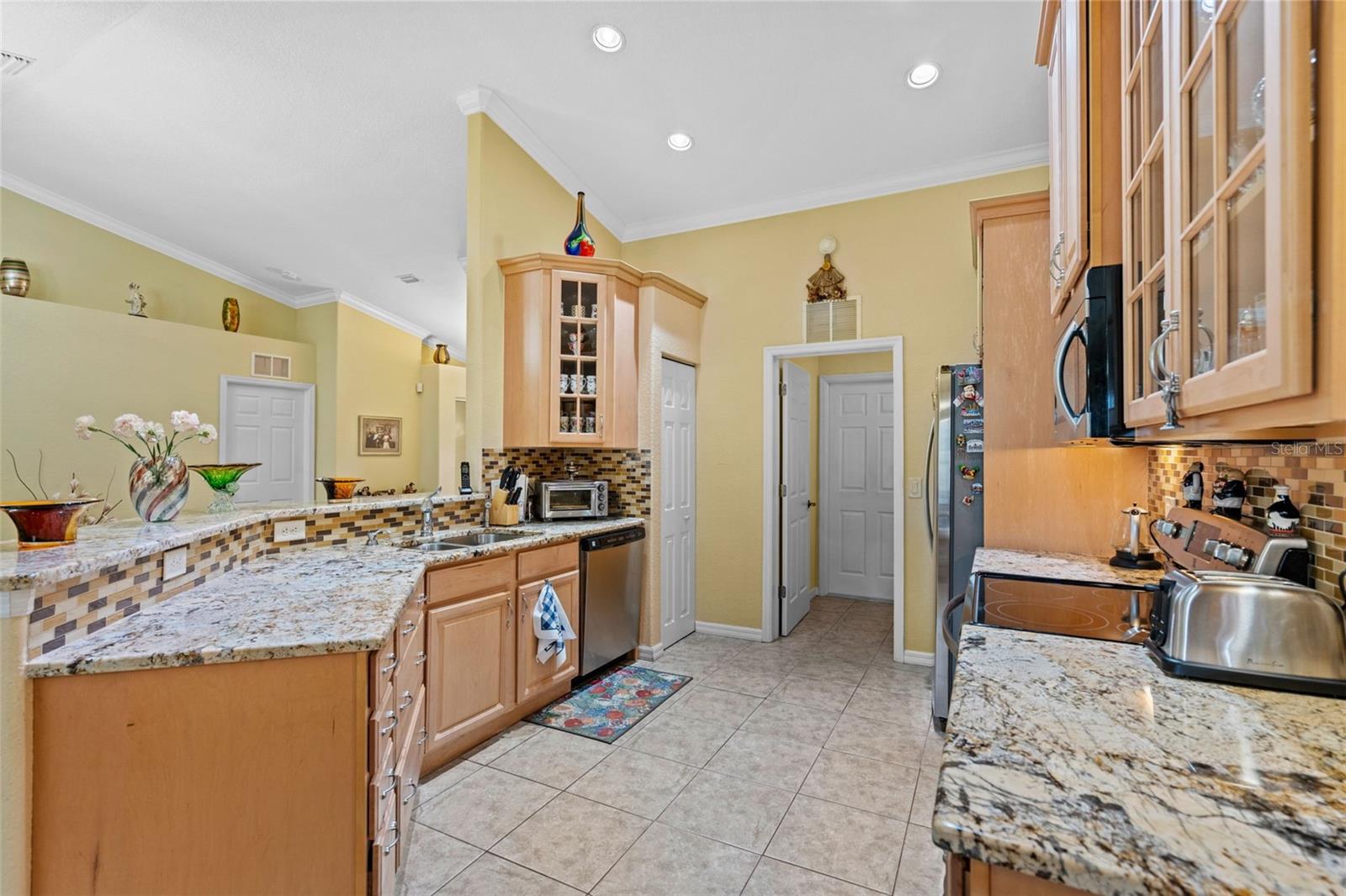 Image 20 of 42 For 6925 Crock Avenue