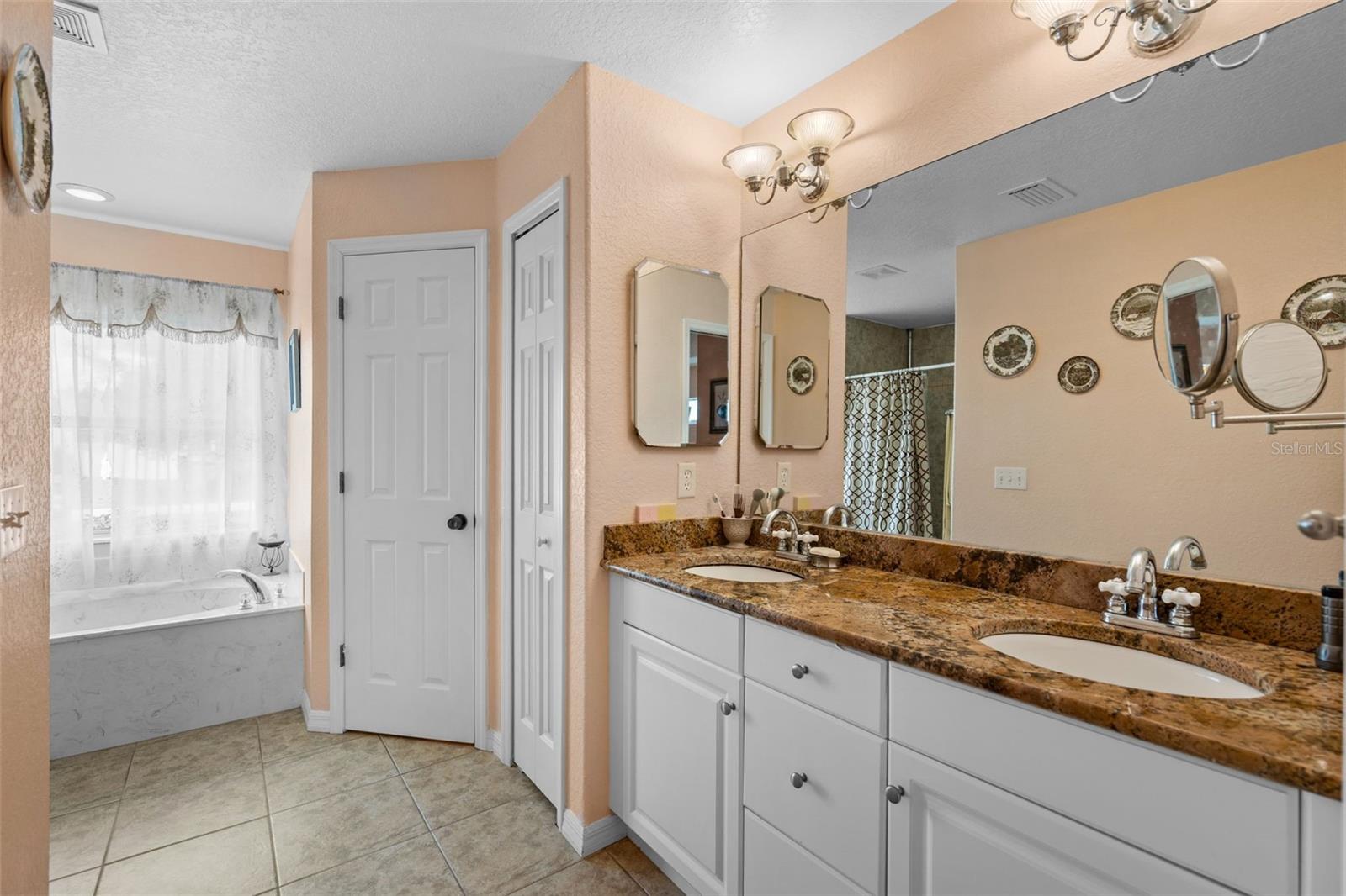 Image 27 of 42 For 6925 Crock Avenue