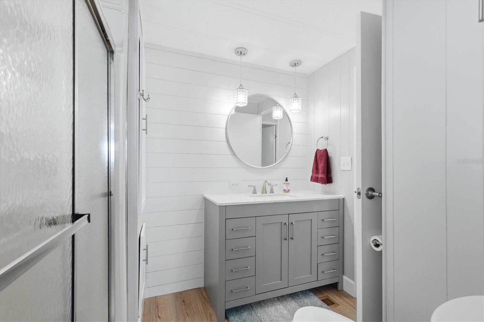 Image 18 of 47 For 1205 45th Avenue Drive E