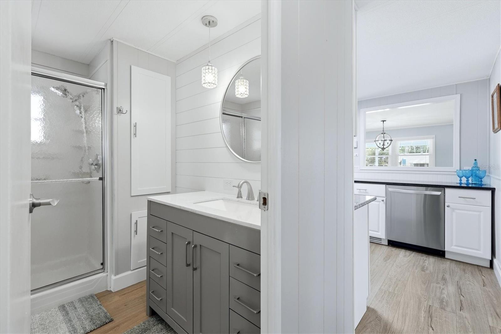 Image 19 of 47 For 1205 45th Avenue Drive E