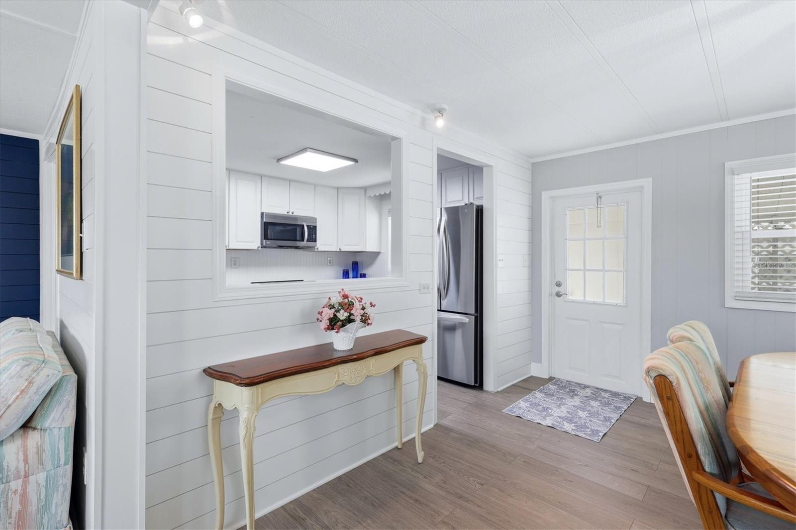 Image 3 of 47 For 1205 45th Avenue Drive E