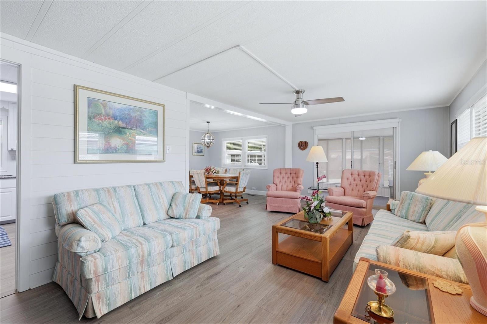 Image 7 of 47 For 1205 45th Avenue Drive E