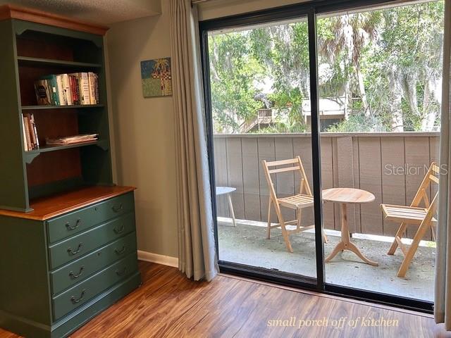 Image 12 of 36 For 1680 Brookhouse Circle Br209