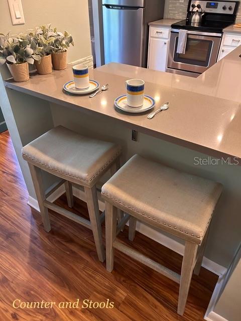 Image 9 of 36 For 1680 Brookhouse Circle Br209