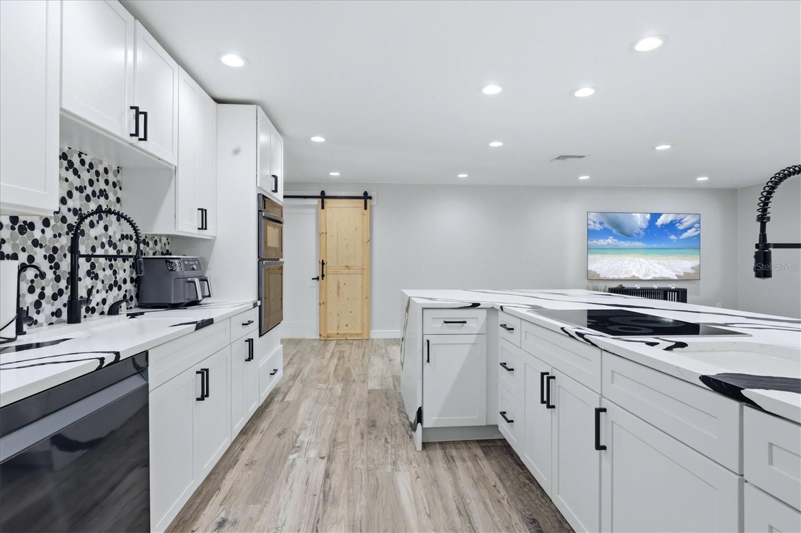 Image 11 of 65 For 5361 Myakka Valley Trail