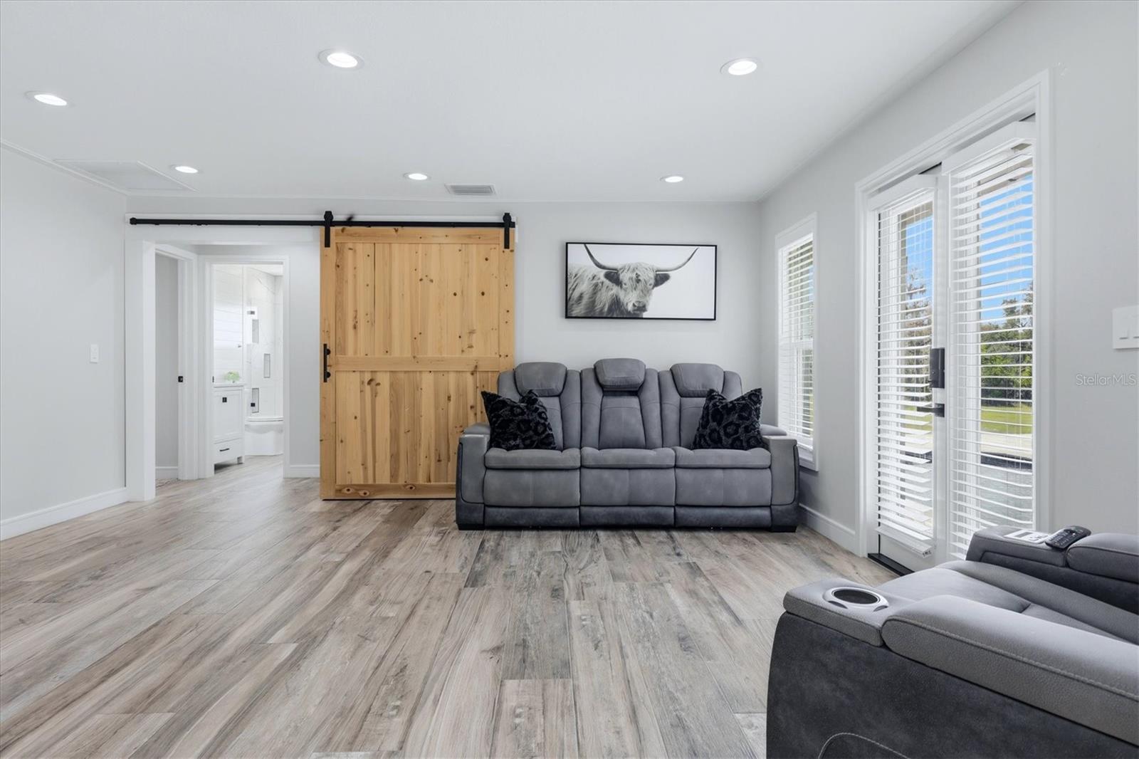 Image 16 of 65 For 5361 Myakka Valley Trail