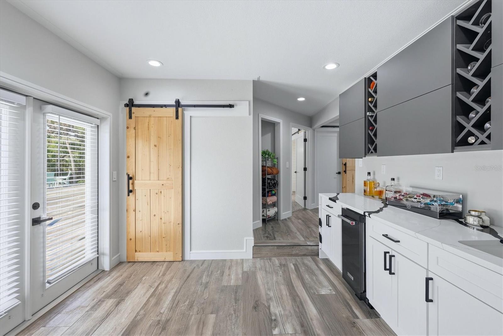 Image 17 of 65 For 5361 Myakka Valley Trail