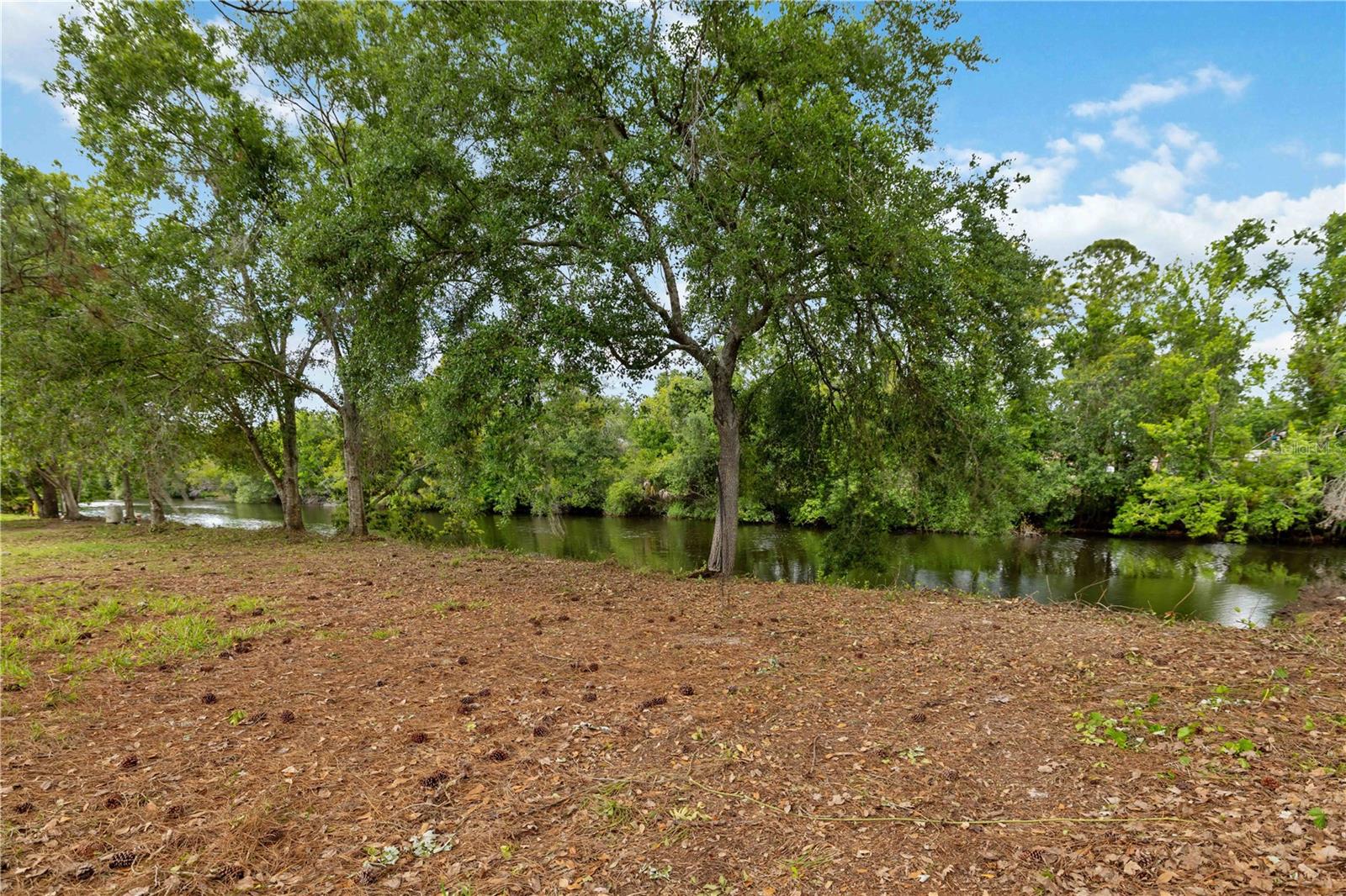 Image 11 of 62 For 7535 Castle Drive