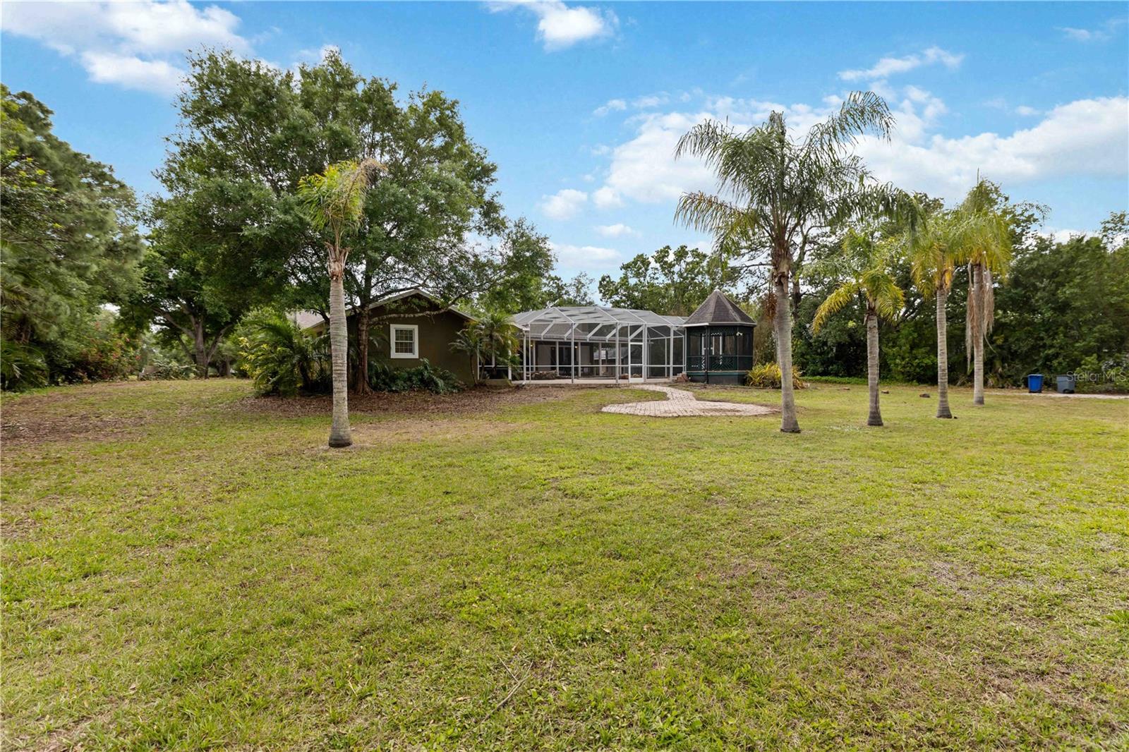 Image 14 of 62 For 7535 Castle Drive