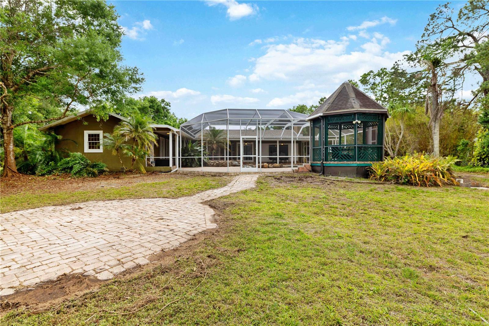 Image 15 of 62 For 7535 Castle Drive