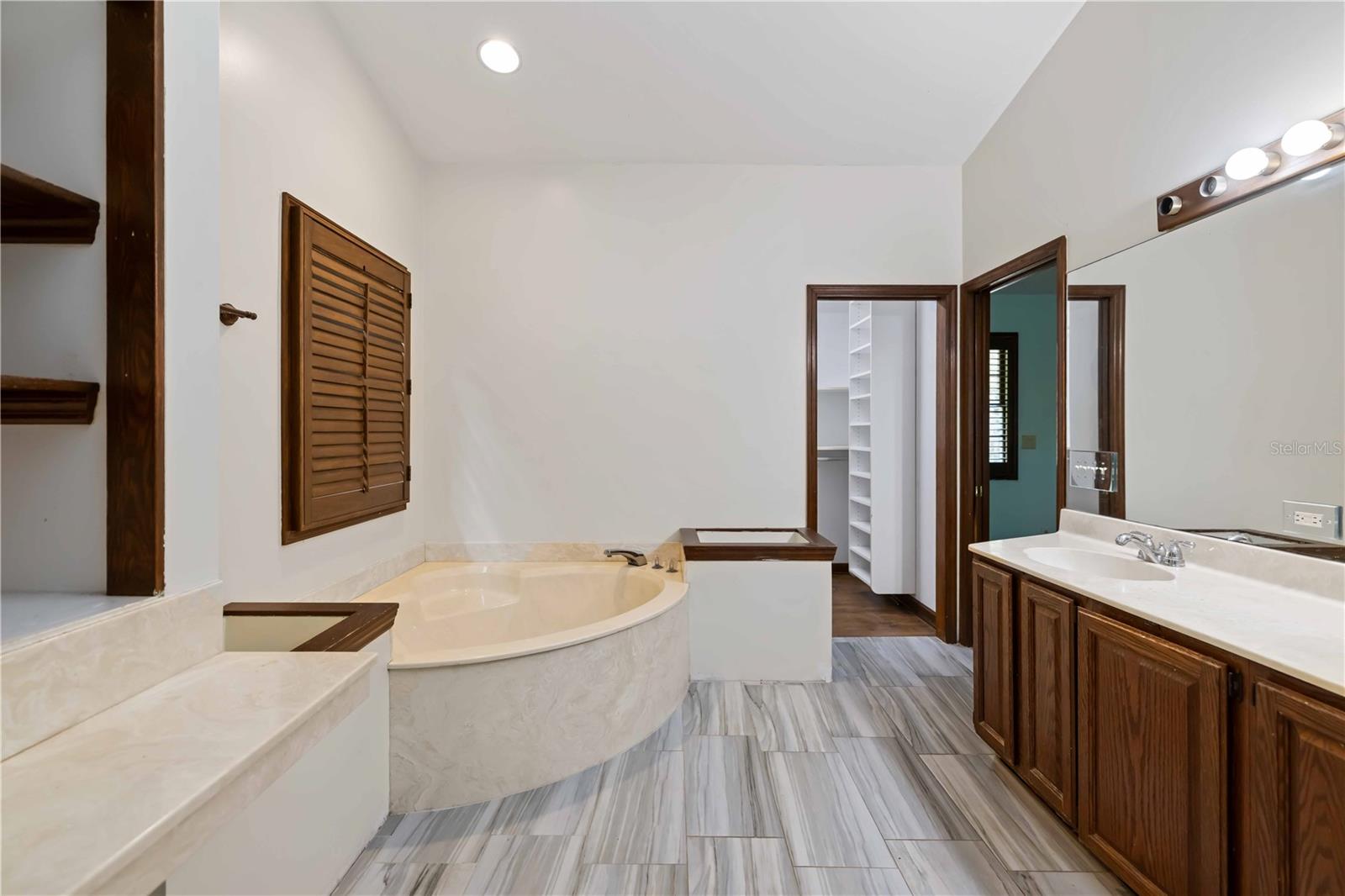 Image 22 of 62 For 7535 Castle Drive