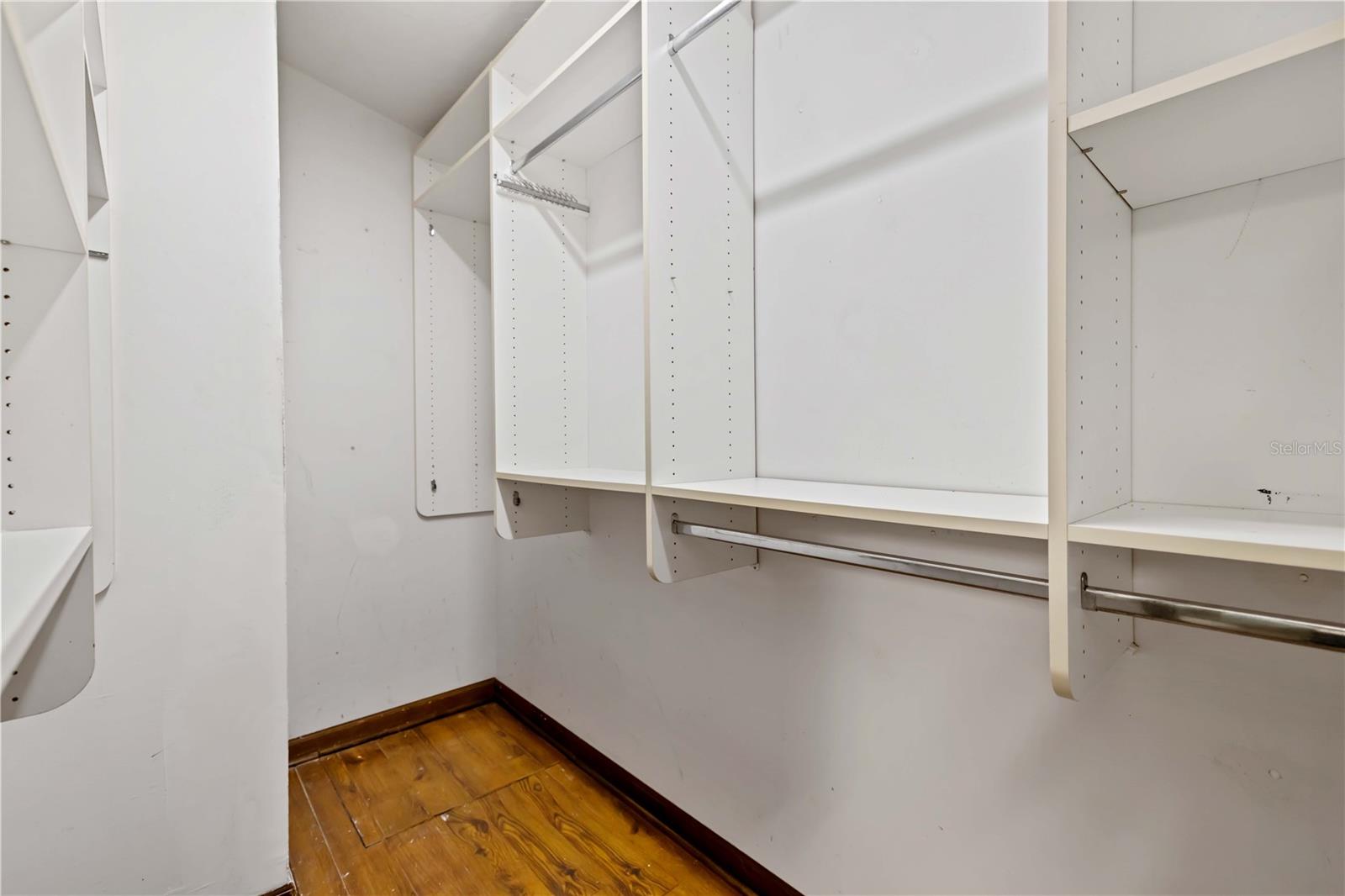 Image 24 of 62 For 7535 Castle Drive