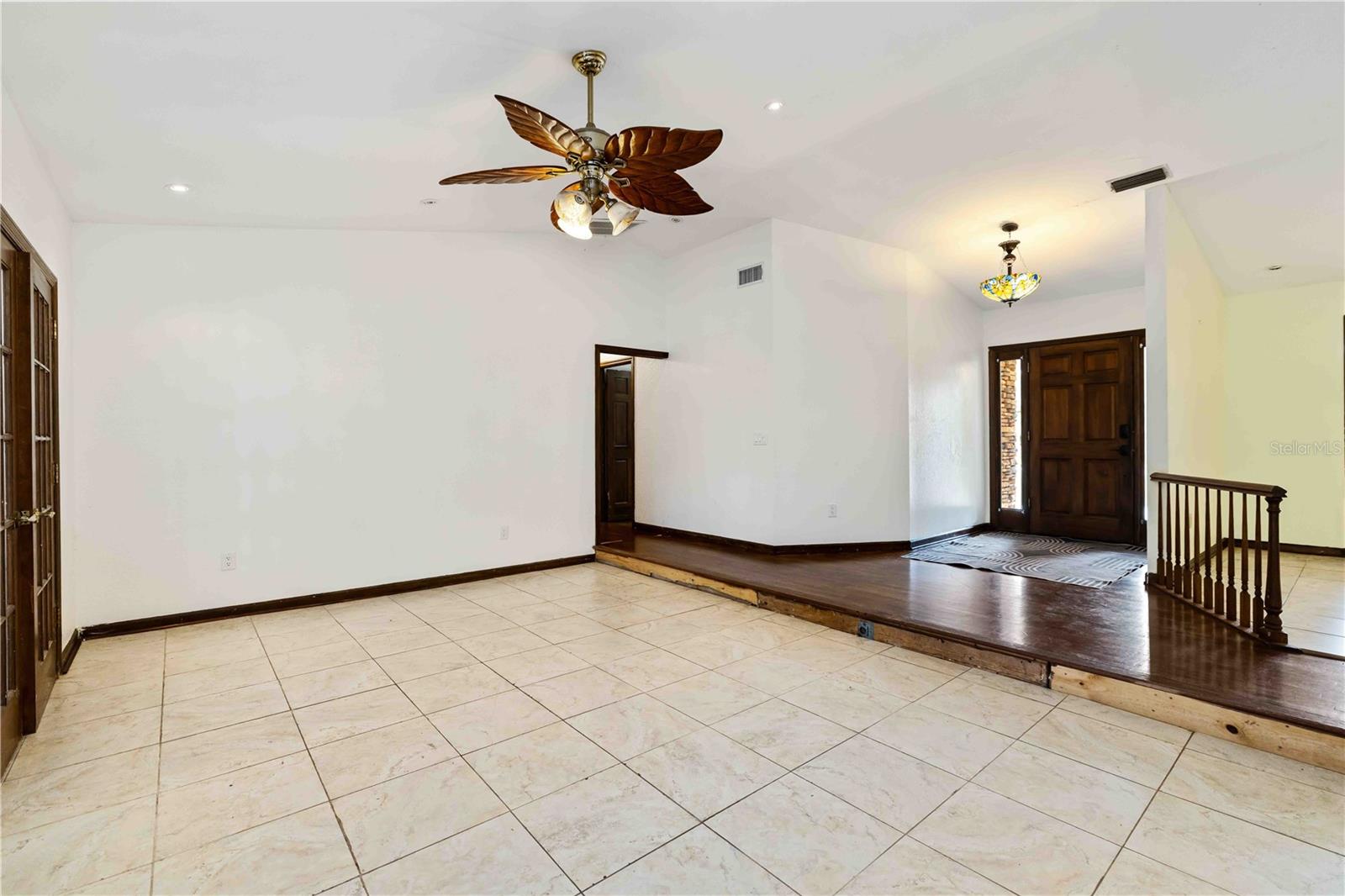 Image 27 of 62 For 7535 Castle Drive