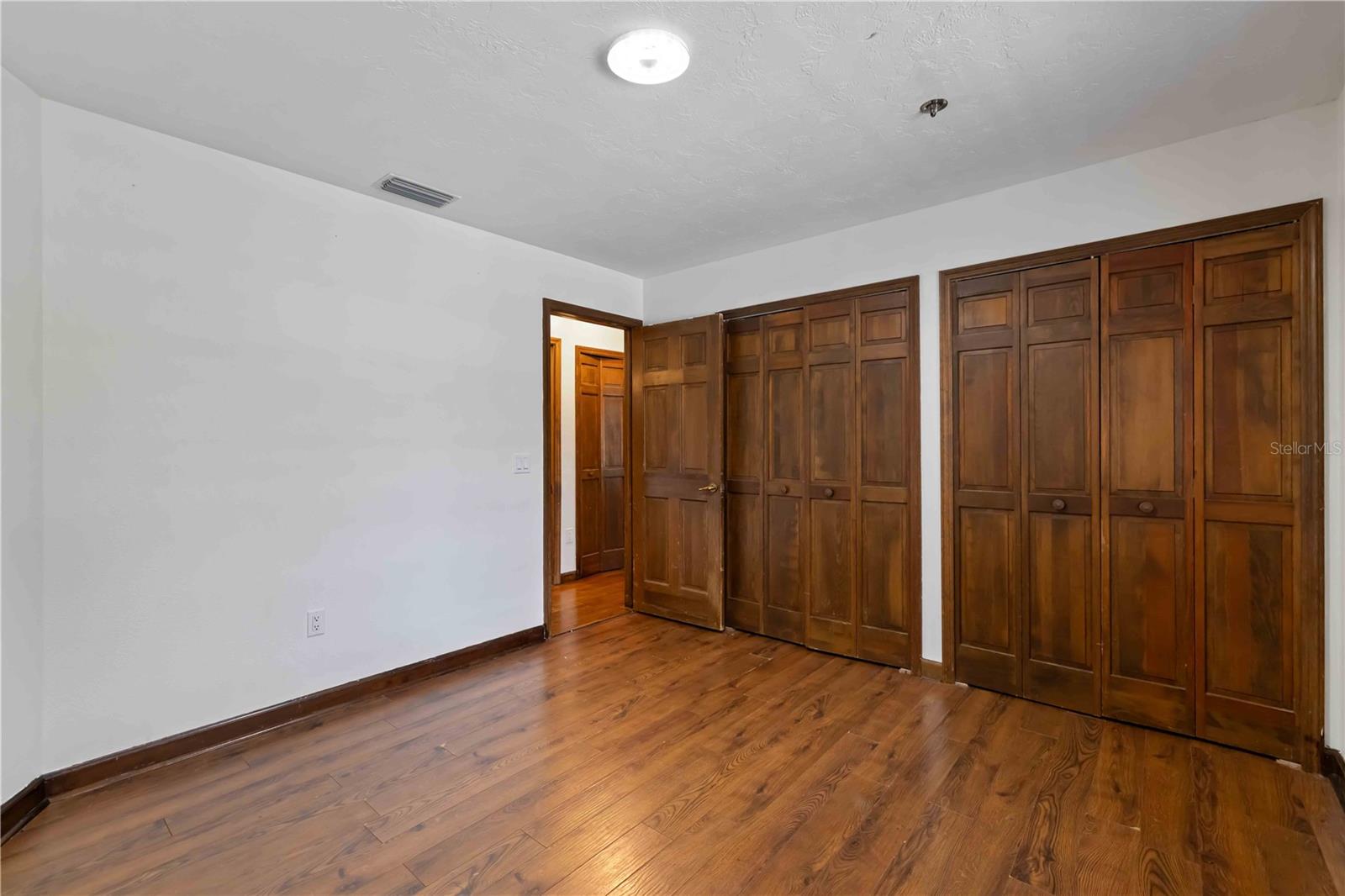 Image 38 of 62 For 7535 Castle Drive