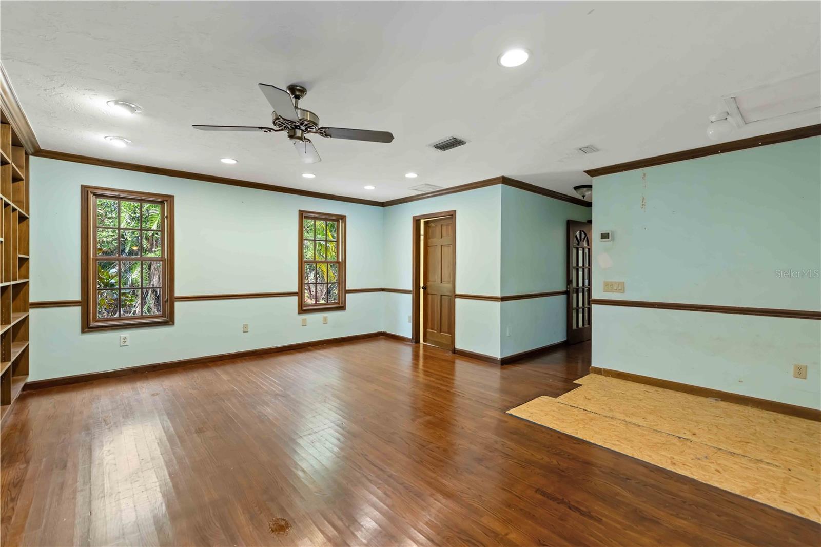 Image 44 of 62 For 7535 Castle Drive