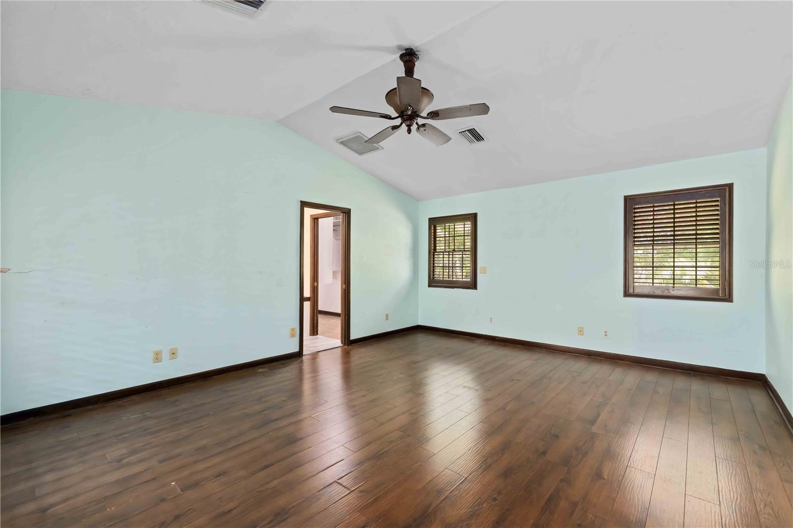 Image 45 of 62 For 7535 Castle Drive