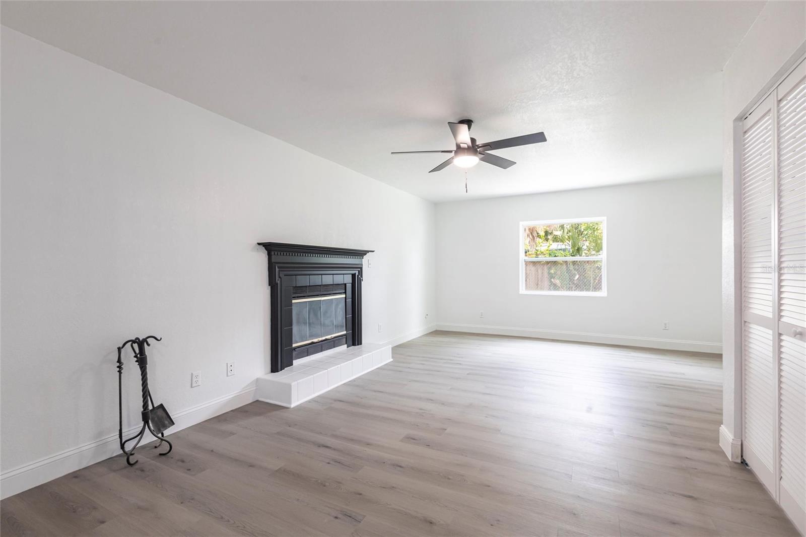 Image 10 of 34 For 6119 19th Avenue N