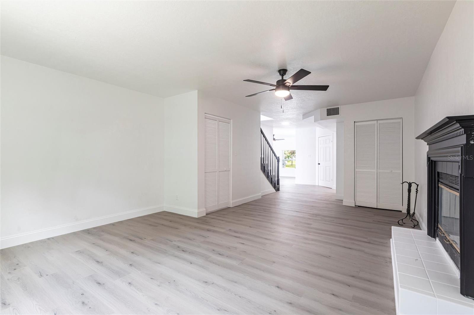 Image 11 of 34 For 6119 19th Avenue N