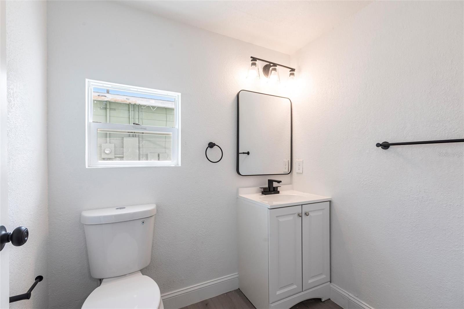 Image 13 of 34 For 6119 19th Avenue N