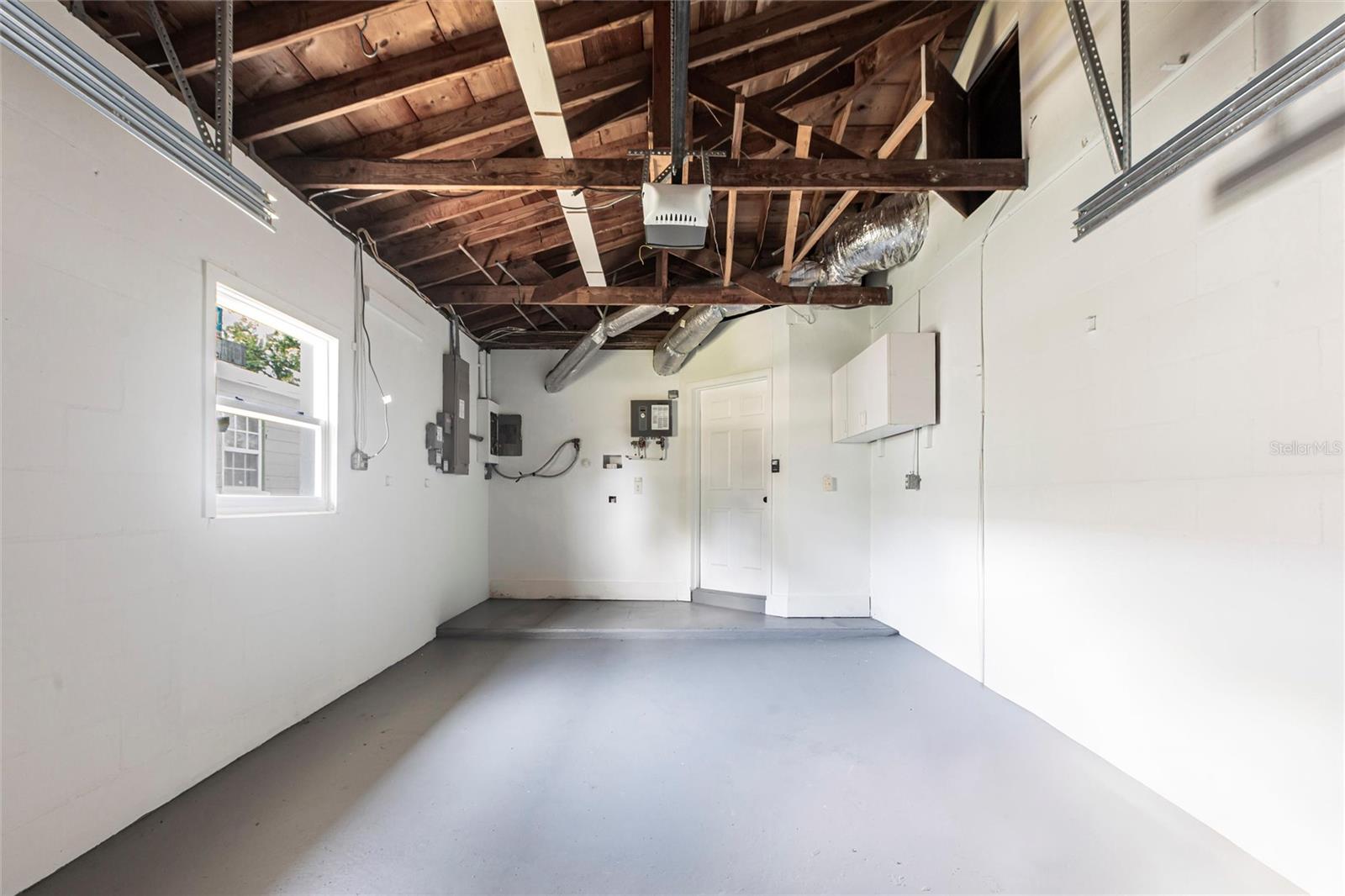 Image 28 of 34 For 6119 19th Avenue N