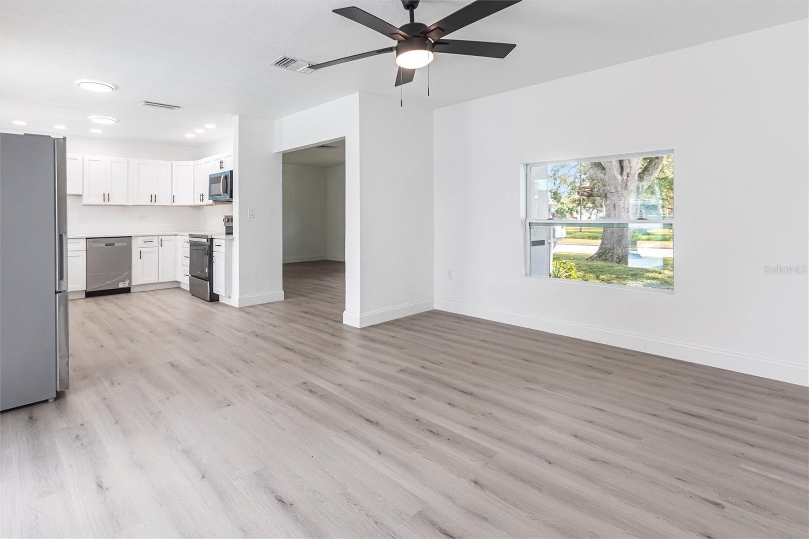 Image 8 of 34 For 6119 19th Avenue N