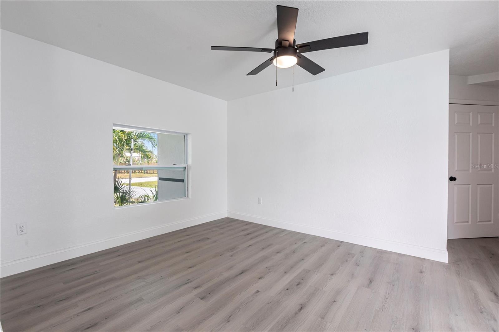 Image 9 of 34 For 6119 19th Avenue N