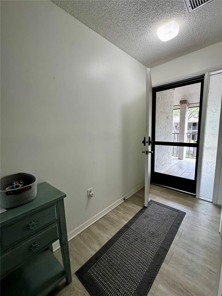 Image 2 of 28 For 3031 Quail Hollow 16