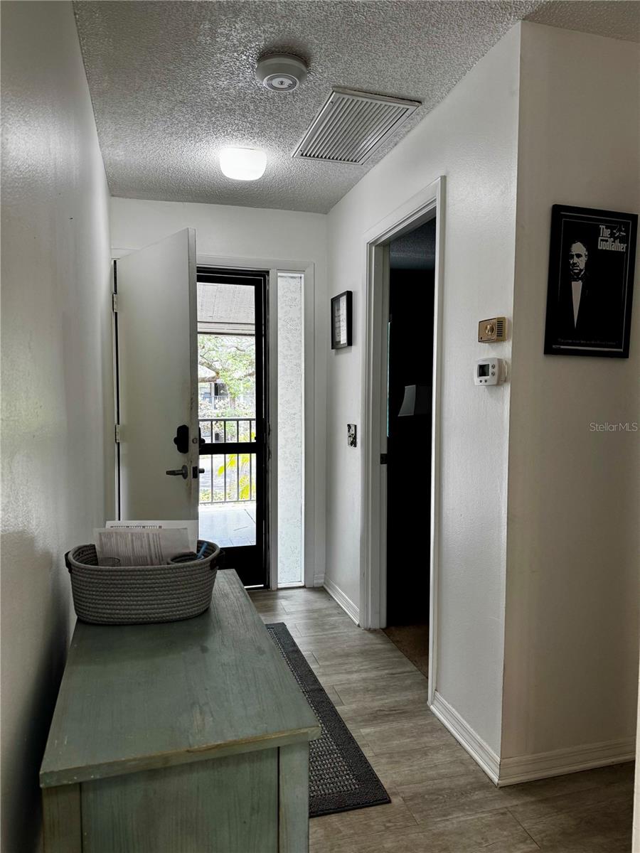 Image 3 of 28 For 3031 Quail Hollow 16