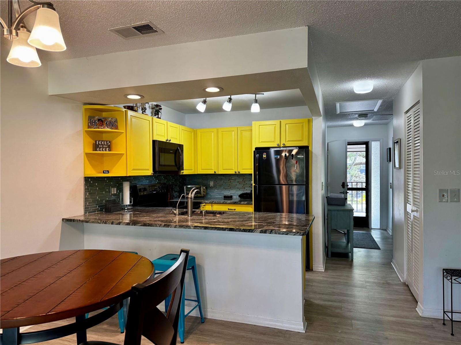 Image 4 of 28 For 3031 Quail Hollow 16