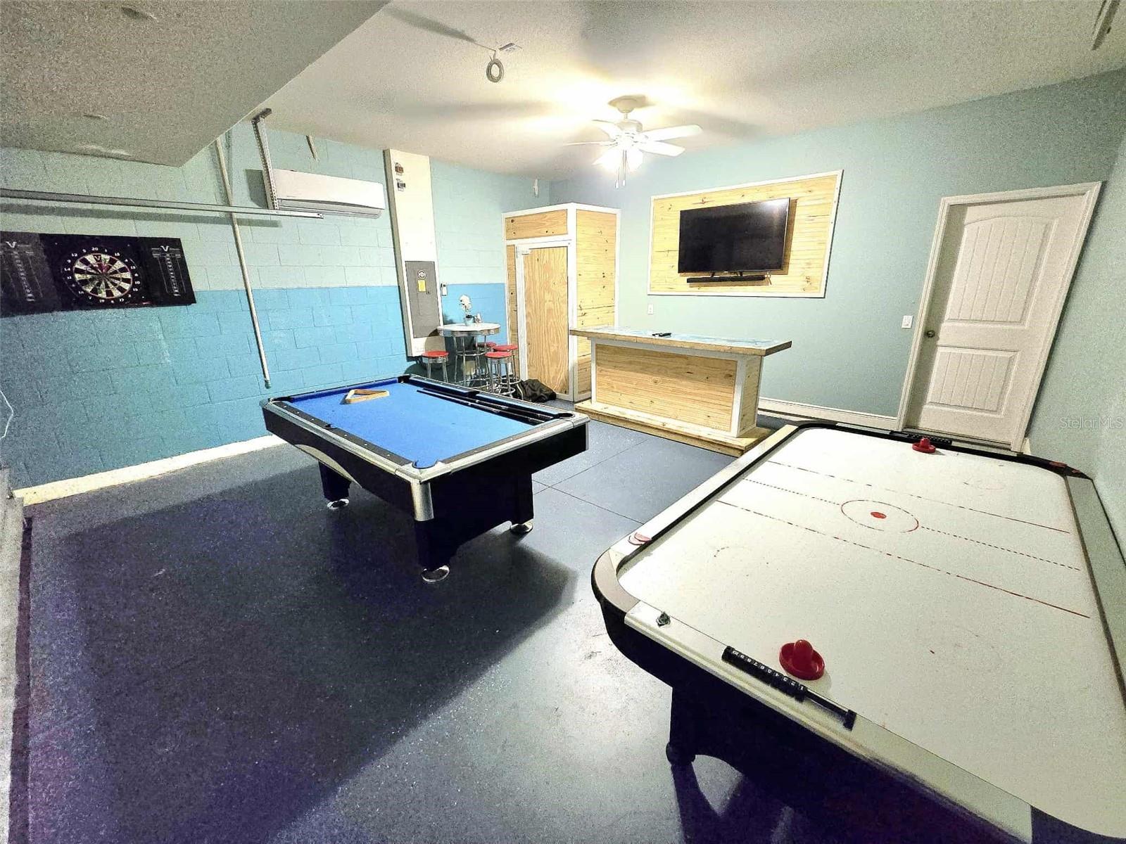 Image 16 of 47 For 5243 Wildwood Way