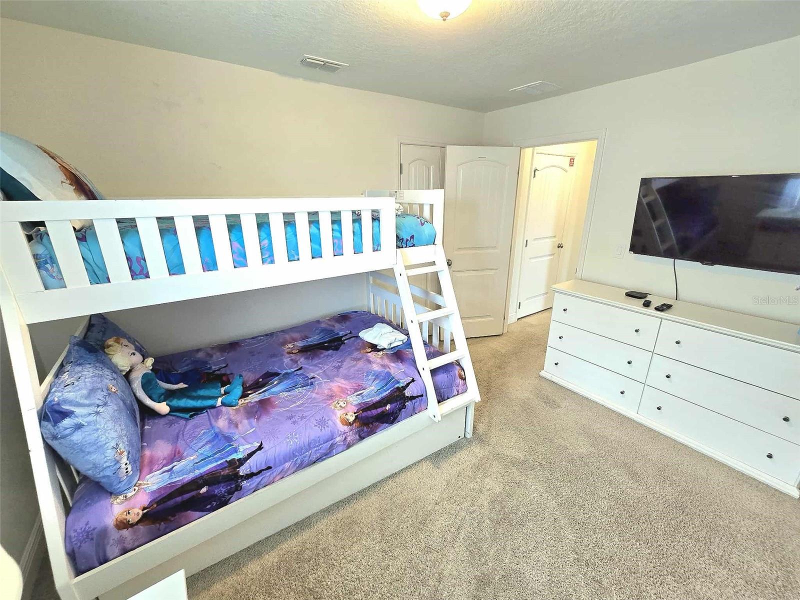 Image 33 of 47 For 5243 Wildwood Way