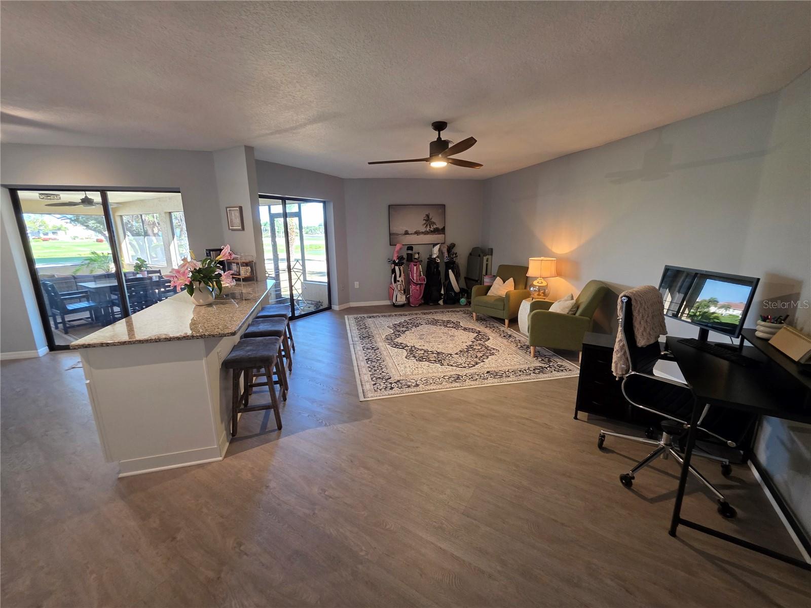 Image 10 of 33 For 13 Seaward Circle