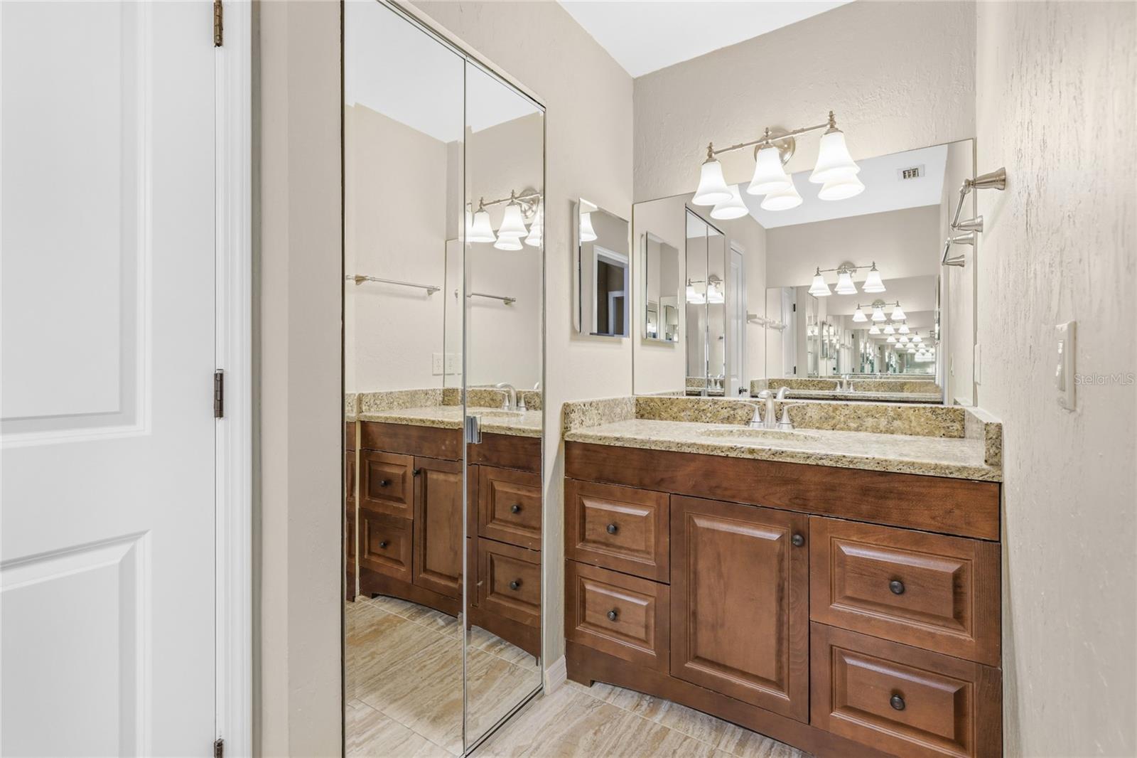 Image 36 of 58 For 5272 Box Turtle Circle