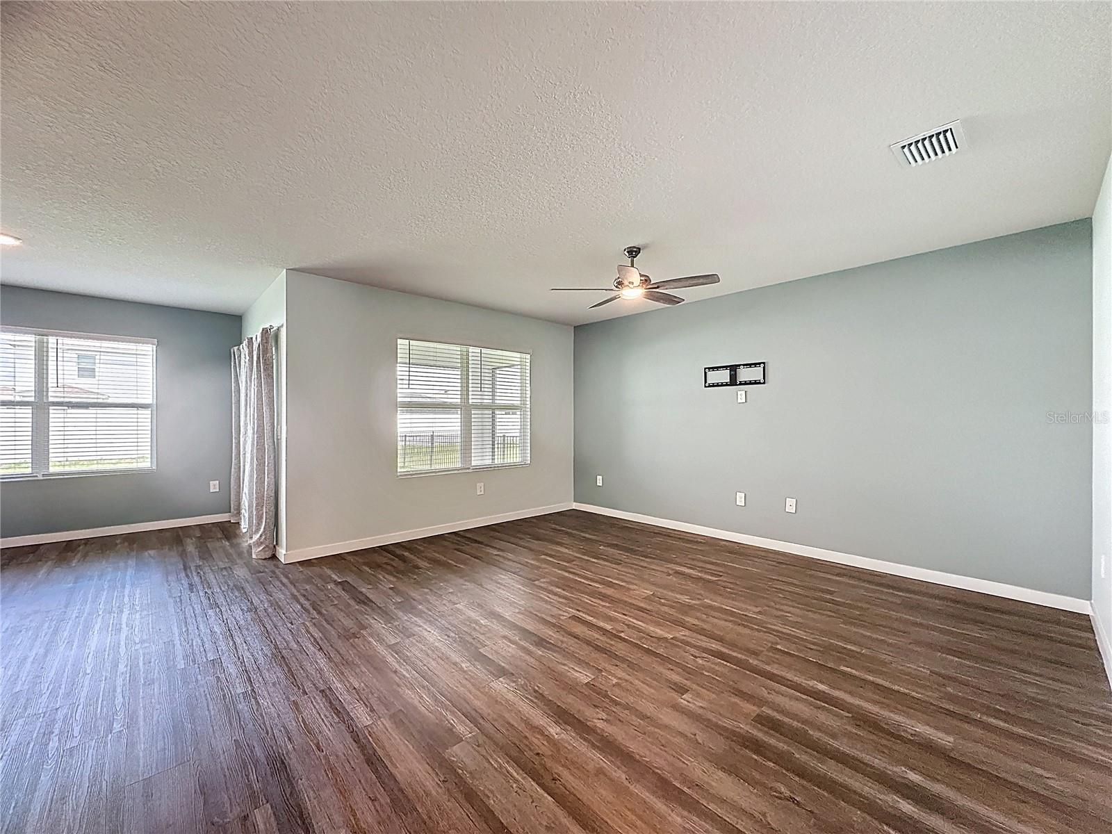 Image 9 of 22 For 3707 Hatchery Way