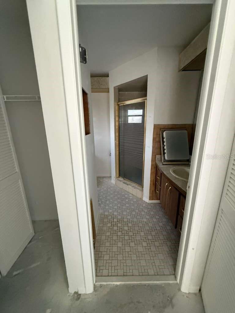 Image 10 of 40 For 8035 Laurel Vista Loop