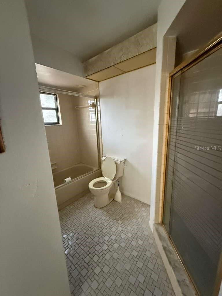 Image 11 of 40 For 8035 Laurel Vista Loop