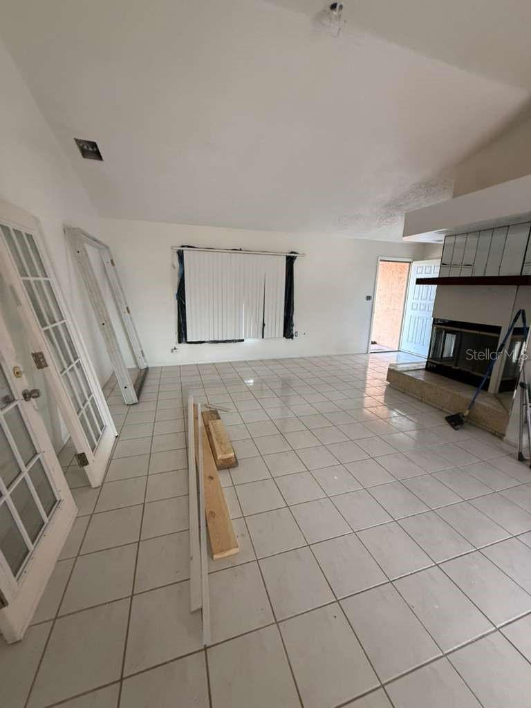 Image 16 of 40 For 8035 Laurel Vista Loop