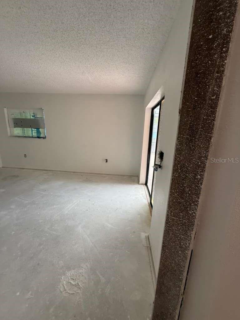 Image 18 of 40 For 8035 Laurel Vista Loop