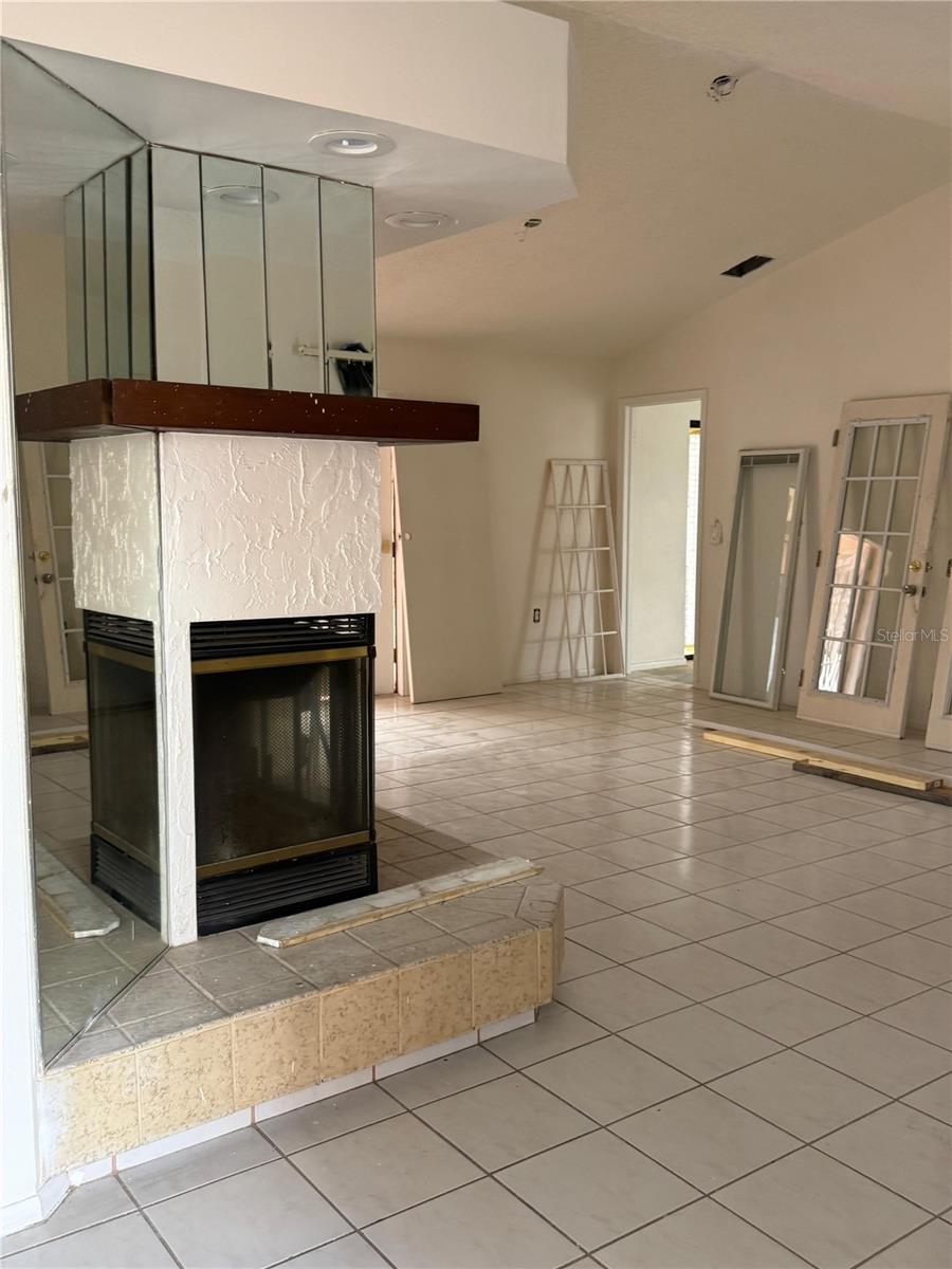 Image 24 of 40 For 8035 Laurel Vista Loop