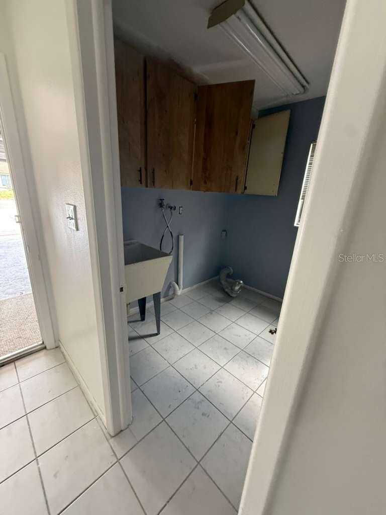 Image 27 of 40 For 8035 Laurel Vista Loop