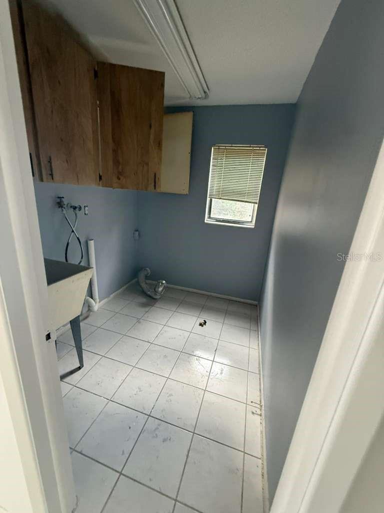 Image 30 of 40 For 8035 Laurel Vista Loop