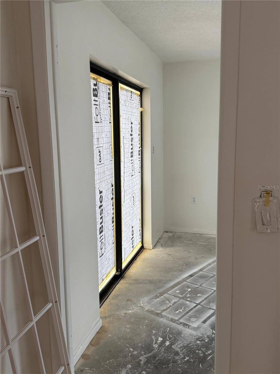 Image 34 of 40 For 8035 Laurel Vista Loop