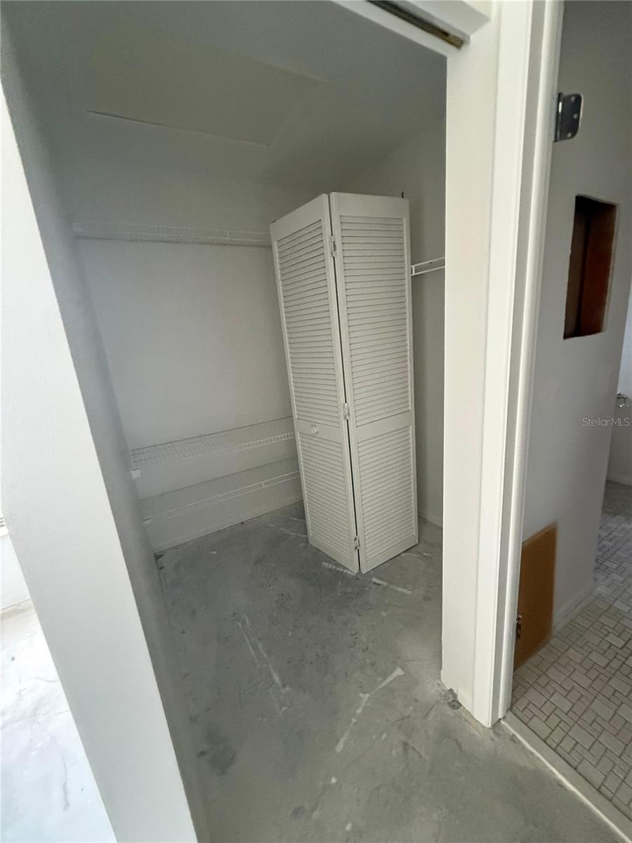 Image 35 of 40 For 8035 Laurel Vista Loop