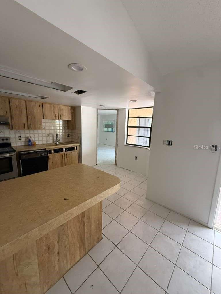 Image 8 of 40 For 8035 Laurel Vista Loop