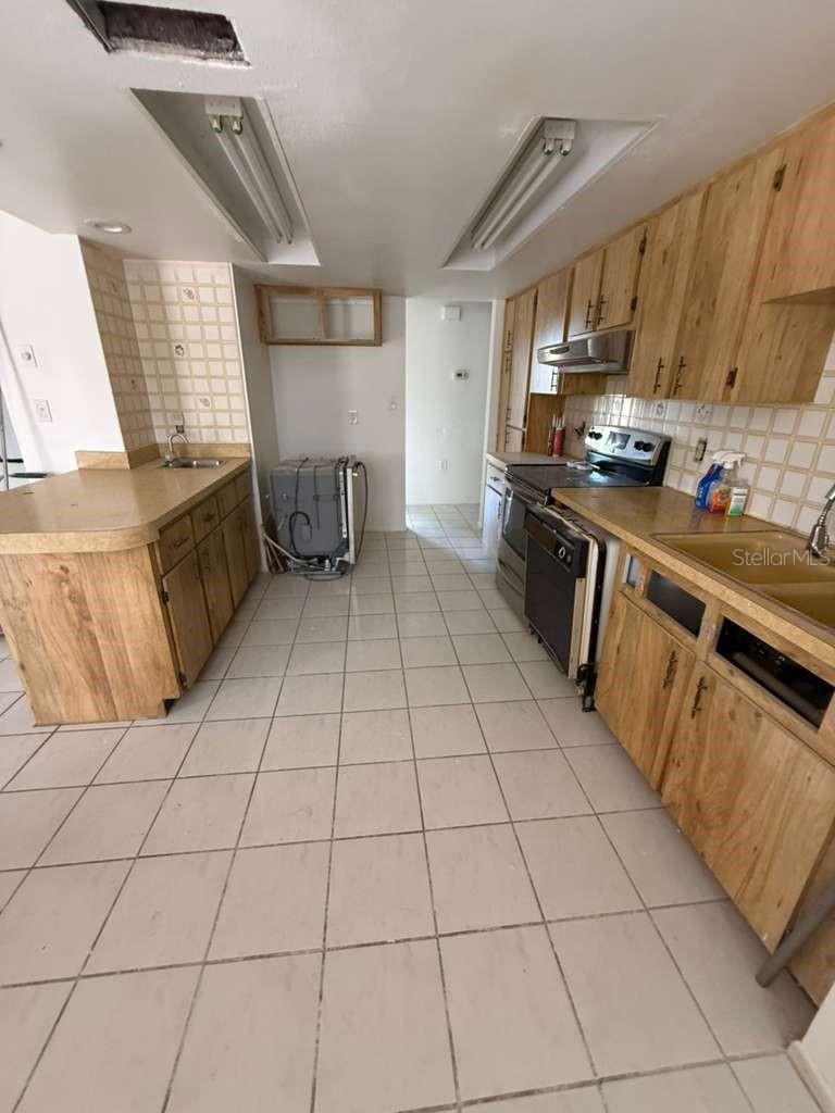 Image 9 of 40 For 8035 Laurel Vista Loop